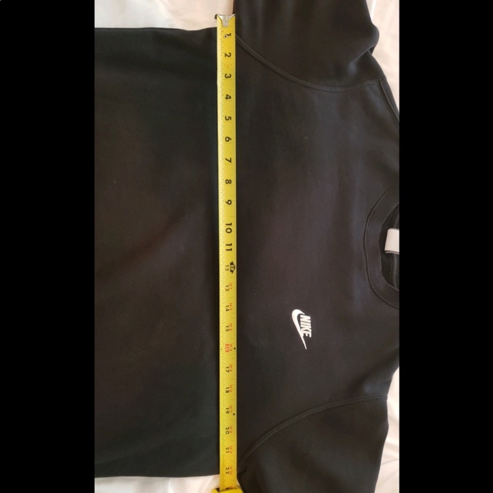 Nike Black Crewneck - Picture 2 of 3